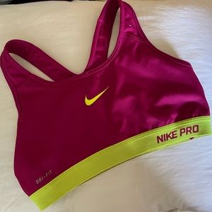 Nike Pro Performance Sports Bra Medium